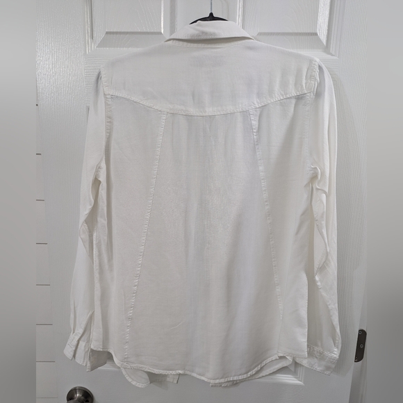 NWOT long sleeve button down M - Picture 4 of 4